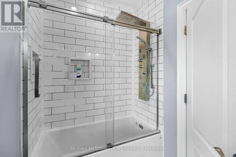 74 Arthur Street West Minto ON N0G 1Z0