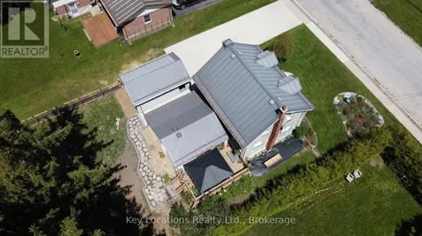 724 Gould Street North South Bruce Peninsula ON N0H 2T0