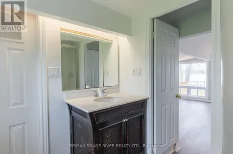 30 Edgewater Drive Selwyn ON K0L 1T0