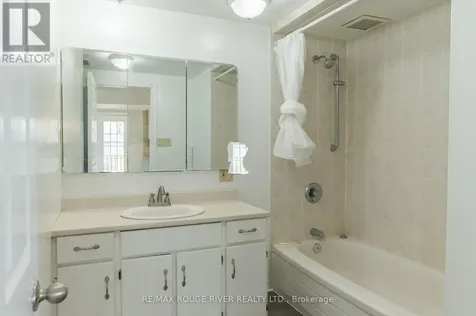 30 Edgewater Drive Selwyn ON K0L 1T0
