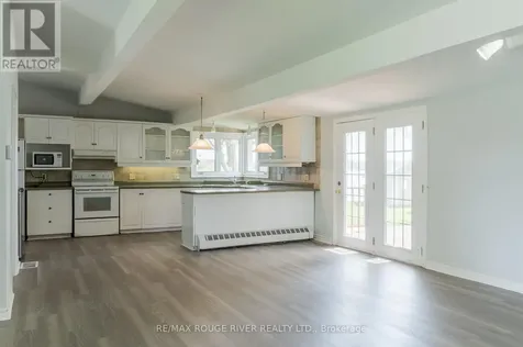 30 Edgewater Drive Selwyn ON K0L 1T0