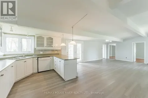 30 Edgewater Drive Selwyn ON K0L 1T0