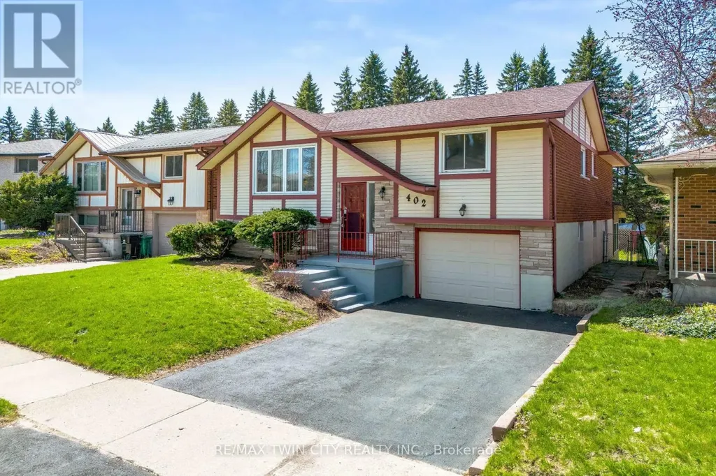 402 Lakeview Drive Waterloo ON N2L 4Z6