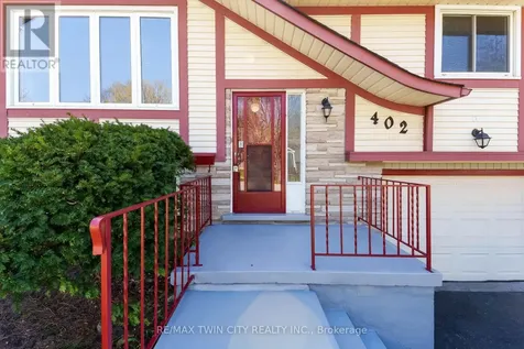 402 Lakeview Drive Waterloo ON N2L 4Z6