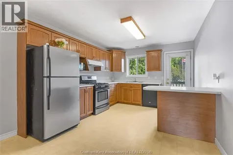 219 Greenfield Lane Chatham ON N7L 5N3