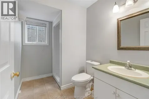 219 Greenfield Lane Chatham ON N7L 5N3