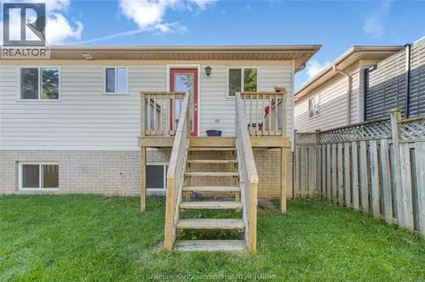 219 Greenfield Lane Chatham ON N7L 5N3