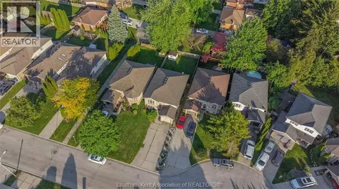 219 Greenfield Lane Chatham ON N7L 5N3