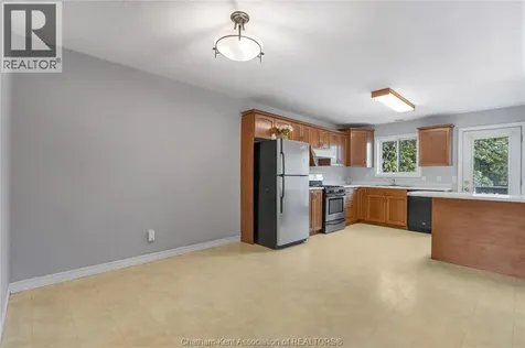219 Greenfield Lane Chatham ON N7L 5N3