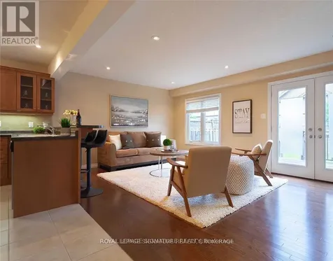 523 Windflower Crescent Kitchener ON N2E 3T2