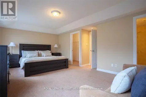 523 Windflower Crescent Kitchener ON N2E 3T2