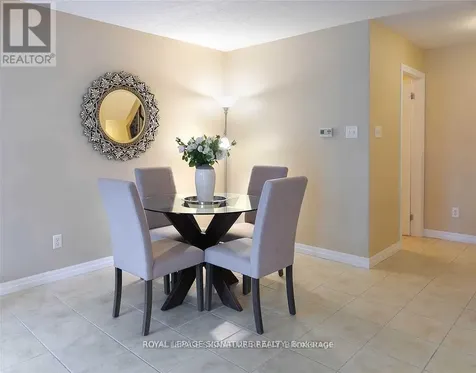 523 Windflower Crescent Kitchener ON N2E 3T2
