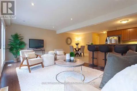 523 Windflower Crescent Kitchener ON N2E 3T2