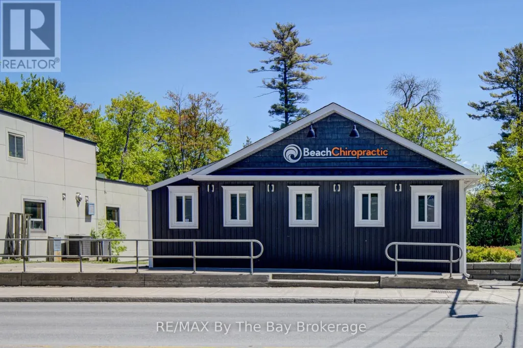 1535 Mosley Street Wasaga Beach ON L9Z 2B7