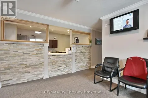 1535 Mosley Street Wasaga Beach ON L9Z 2B7