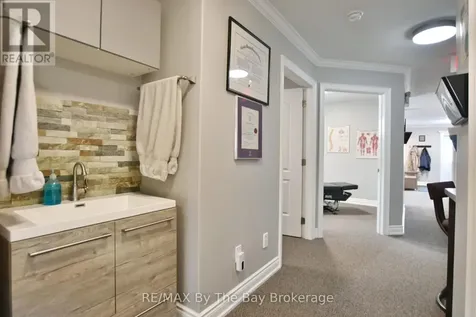 1535 Mosley Street Wasaga Beach ON L9Z 2B7