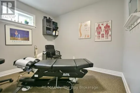 1535 Mosley Street Wasaga Beach ON L9Z 2B7