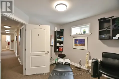 1535 Mosley Street Wasaga Beach ON L9Z 2B7
