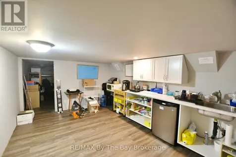 1535 Mosley Street Wasaga Beach ON L9Z 2B7