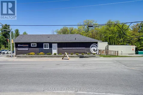 1535 Mosley Street Wasaga Beach ON L9Z 2B7