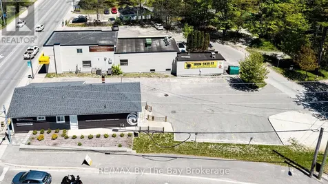 1535 Mosley Street Wasaga Beach ON L9Z 2B7