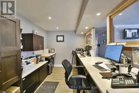 1535 Mosley Street Wasaga Beach ON L9Z 2B7