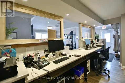1535 Mosley Street Wasaga Beach ON L9Z 2B7