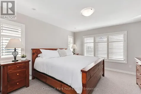 18 Gregory Avenue Collingwood ON L9Y 0Z5