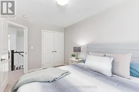 18 Gregory Avenue Collingwood ON L9Y 0Z5