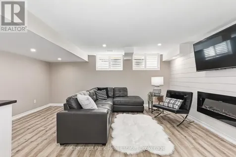 18 Gregory Avenue Collingwood ON L9Y 0Z5
