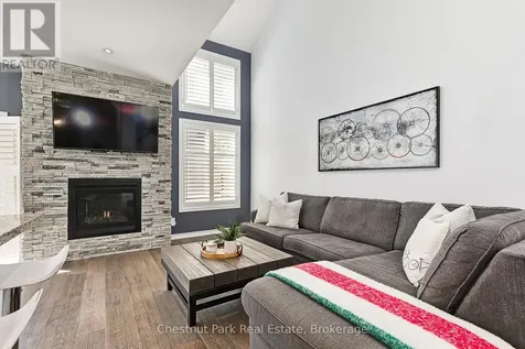 18 Gregory Avenue Collingwood ON L9Y 0Z5
