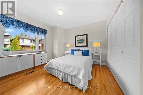 4 Allan Place Ottawa ON K1S 3T1