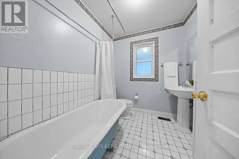 4 Allan Place Ottawa ON K1S 3T1