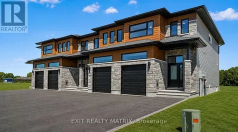 537 Regina Street Russell ON K0A 1W0