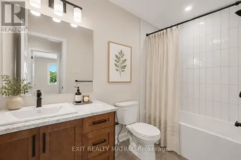 537 Regina Street Russell ON K0A 1W0
