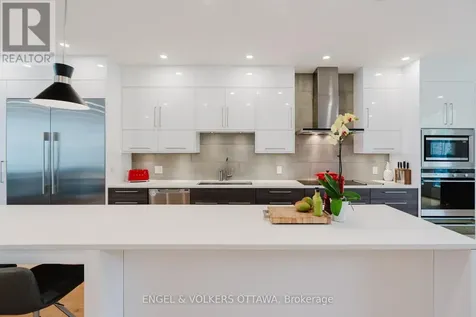 373 Berkley Avenue Ottawa ON K2A 2G9