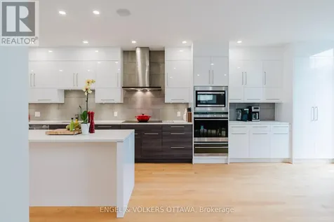 373 Berkley Avenue Ottawa ON K2A 2G9