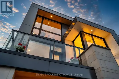 373 Berkley Avenue Ottawa ON K2A 2G9