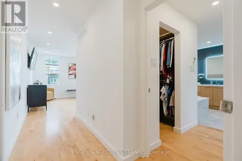 373 Berkley Avenue Ottawa ON K2A 2G9