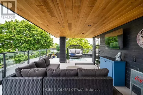 373 Berkley Avenue Ottawa ON K2A 2G9