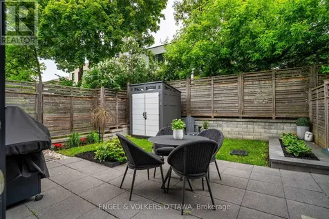 373 Berkley Avenue Ottawa ON K2A 2G9