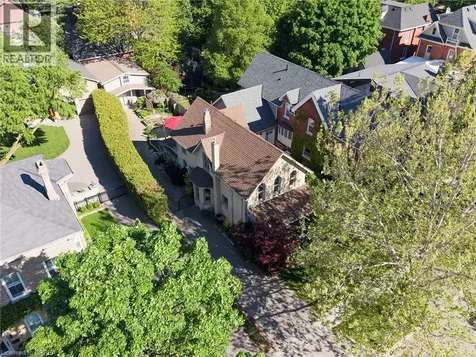 11 Chestnut Avenue Brantford ON N3T 4B9