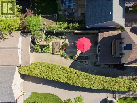 11 Chestnut Avenue Brantford ON N3T 4B9