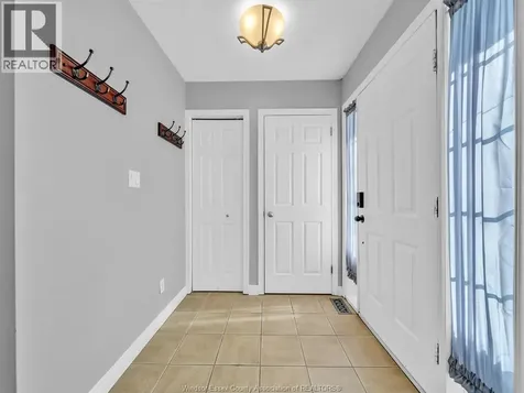 382 Thorn Ridge Amherstburg ON N9V 3X2
