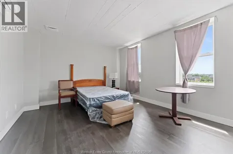 1353 Wellington Avenue Windsor ON N8X 2C1