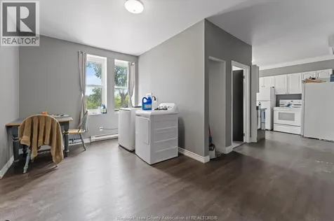 1353 Wellington Avenue Windsor ON N8X 2C1