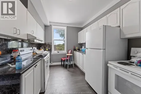 1353 Wellington Avenue Windsor ON N8X 2C1