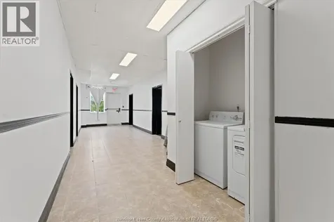 1353 Wellington Avenue Windsor ON N8X 2C1