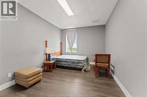 1353 Wellington Avenue Windsor ON N8X 2C1