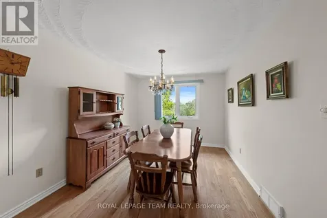 44 Steeple Hill Crescent Ottawa ON K2R 1G3